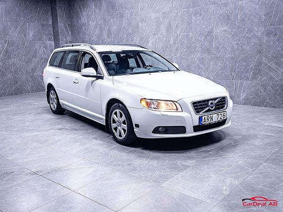 Volvo V70 9 of 29