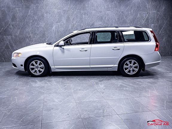 Volvo V70 4 of 29