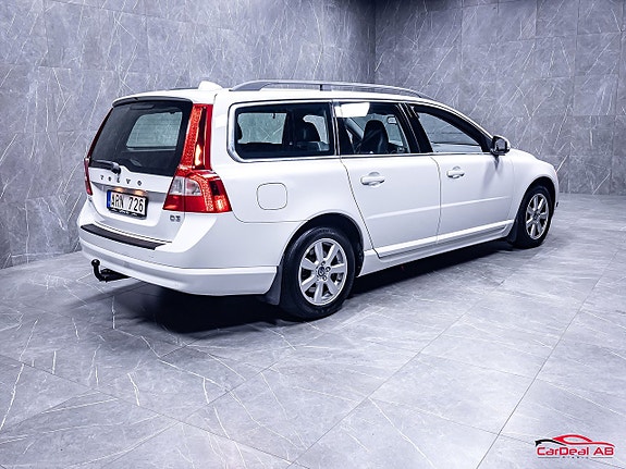 Volvo V70 7 of 29