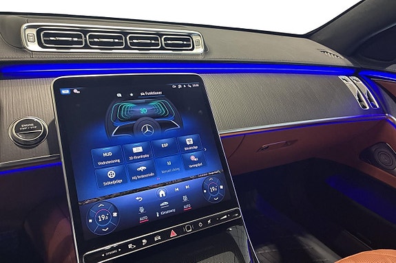 Mercedes-Benz S580 e 20 of 26