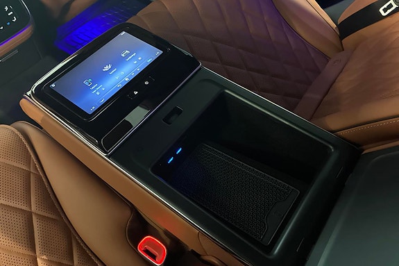 Mercedes-Benz S580 e 19 of 26