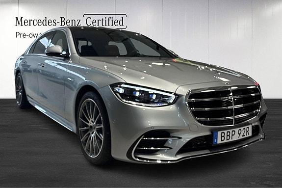 Mercedes-Benz S580 e 2 of 26