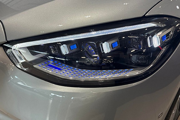 Mercedes-Benz S580 e 26 of 26