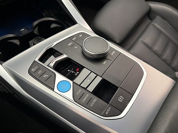 BMW i4 29 of 30