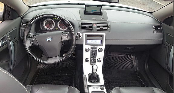 Volvo C70 4 of 6