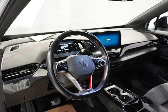 Volkswagen ID.4 GTX 8 of 19