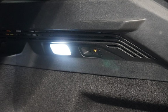Volkswagen ID.4 GTX 12 of 19