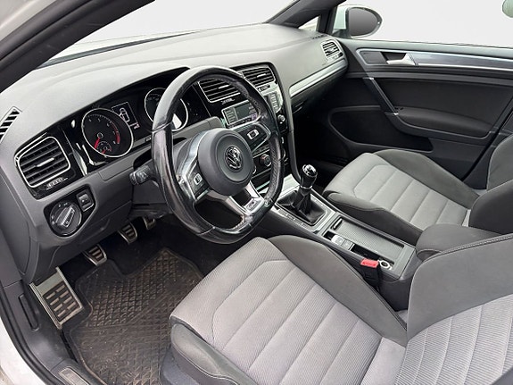 Volkswagen Golf I 9 of 9