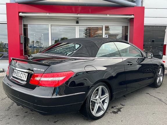 Mercedes-Benz E250 7 of 17