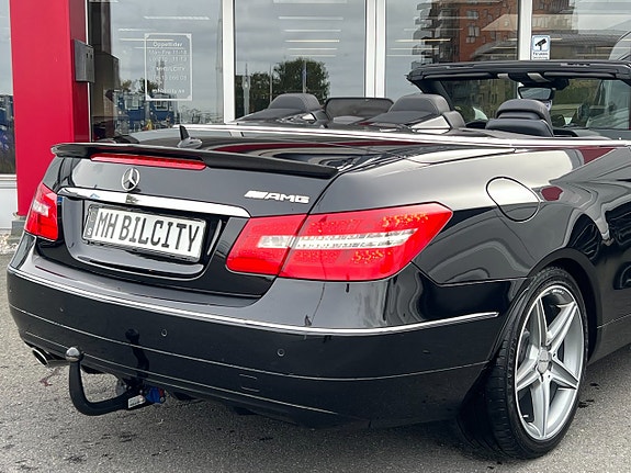 Mercedes-Benz E250 8 of 17
