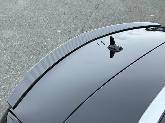 Mercedes-Benz E250 9 of 17