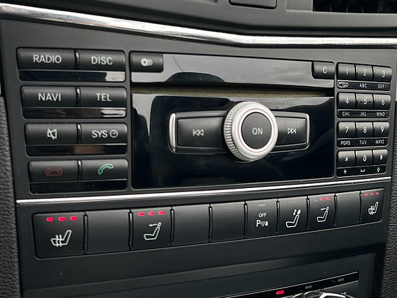 Mercedes-Benz E250 16 of 17