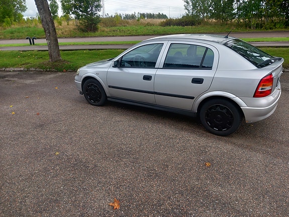 Opel Astra 4 of 4