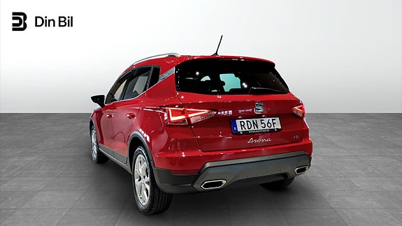 Seat Arona 4 of 12