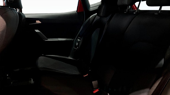 Seat Arona 9 of 12