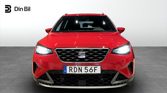 Seat Arona 2 of 12