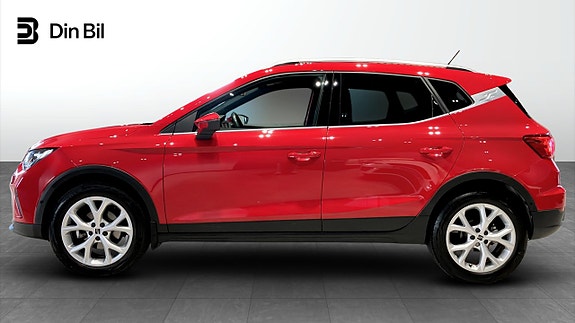Seat Arona 3 of 12