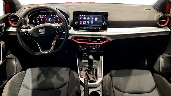 Seat Arona 7 of 12