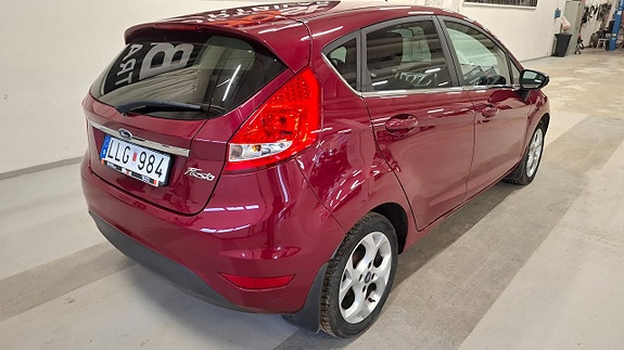 Ford Fiesta 4 of 11