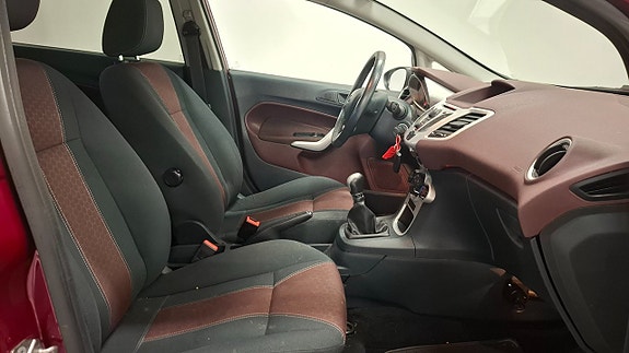 Ford Fiesta 8 of 11