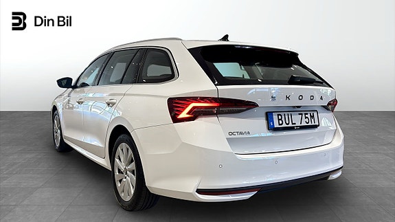 Skoda Octavia 3 of 12