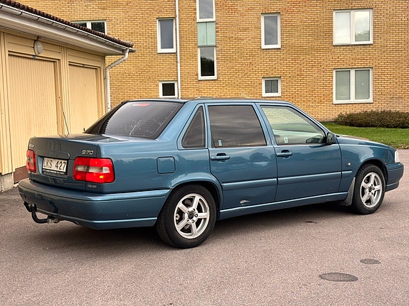 Volvo S70 2 of 8