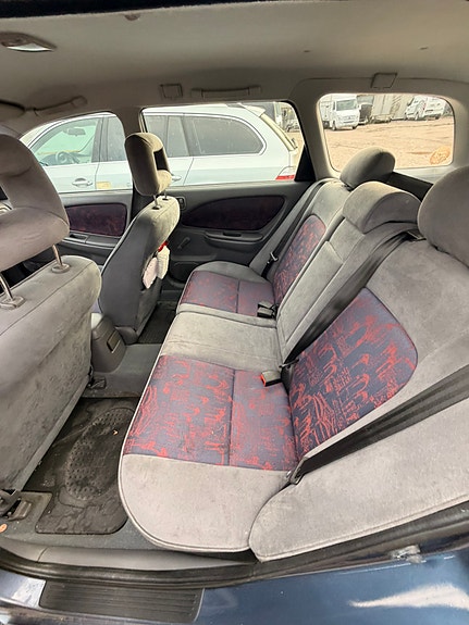Toyota Avensis 6 of 9