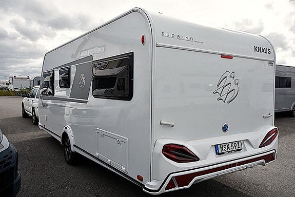 Knaus 580 UF Scandinavian Selection, Dubbelbädd 24 of 25