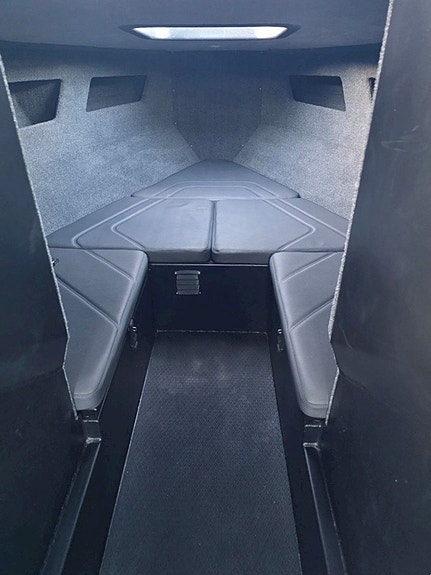 UMS 800 Cab 17 of 20