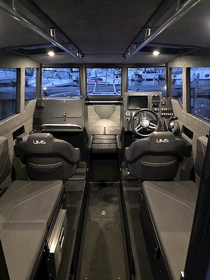 UMS 800 Cab 8 of 20