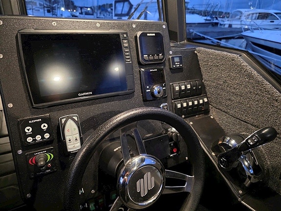 UMS 800 Cab 16 of 20