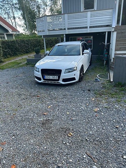 Audi A4 4 of 11