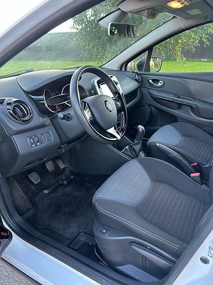 Renault Clio 4 of 6
