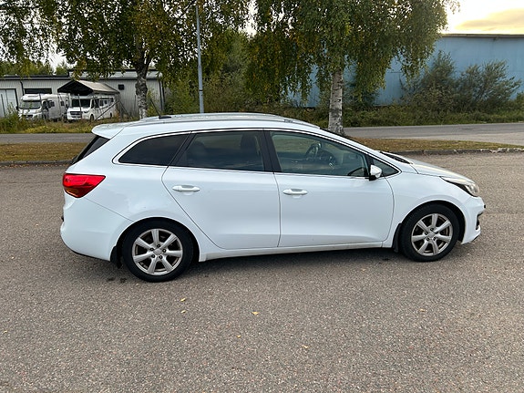 Kia Ceed 4 of 5