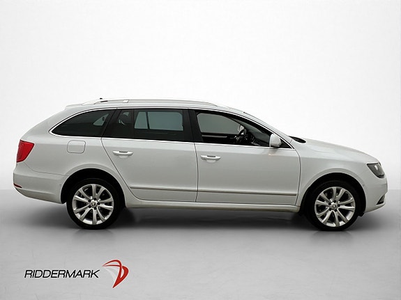 Skoda Superb 9 of 28