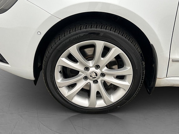 Skoda Superb 25 of 28
