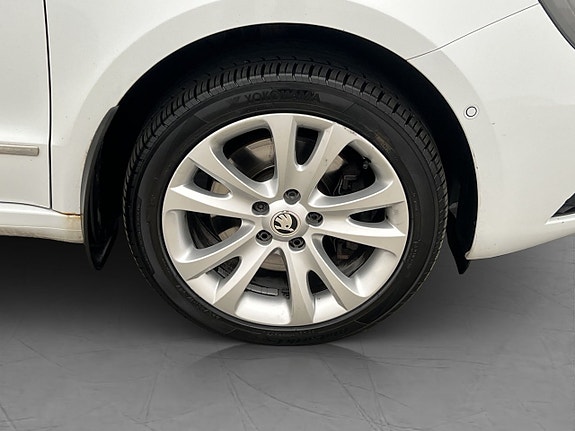 Skoda Superb 28 of 28