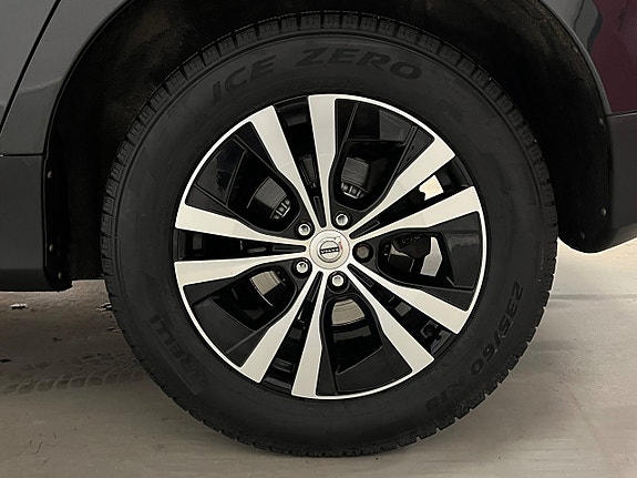 Volvo XC60 9 of 26