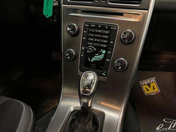 Volvo XC60 24 of 26