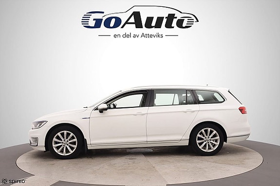 Volkswagen Passat 5 of 18