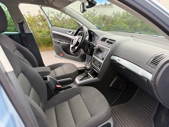 Skoda Octavia Scout 13 of 21