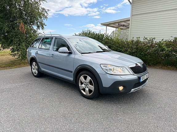 Skoda Octavia Scout 6 of 21