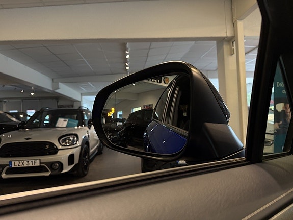 Lexus NX300h 19 of 27