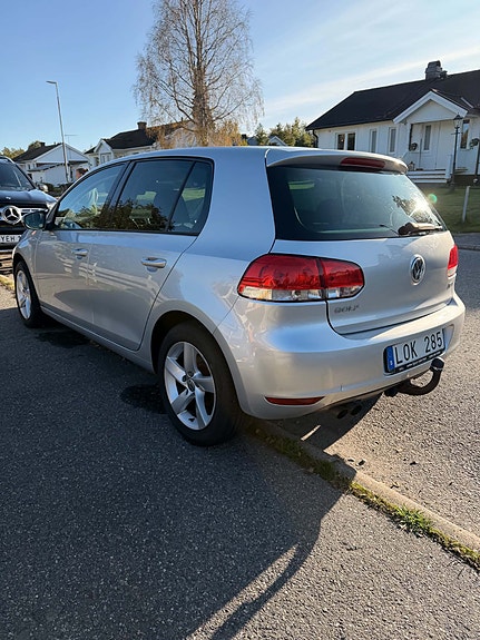 Volkswagen Golf VI 2 of 6