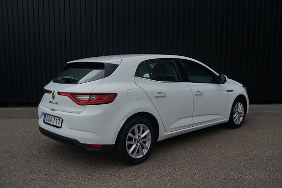 Renault Megane 2 of 16