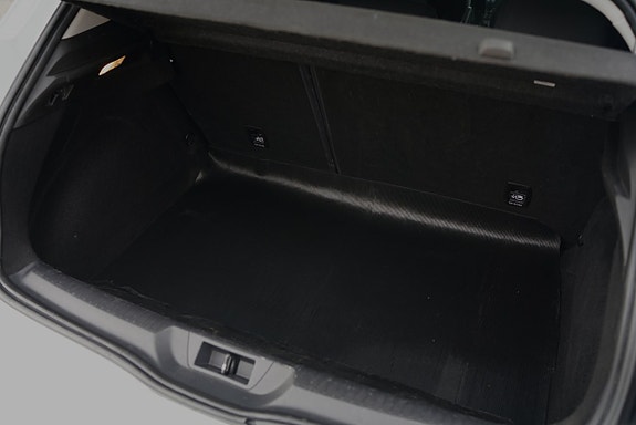 Renault Megane 16 of 16