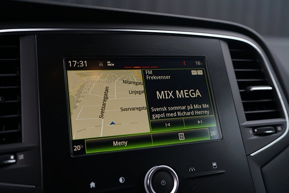 Renault Megane 12 of 16