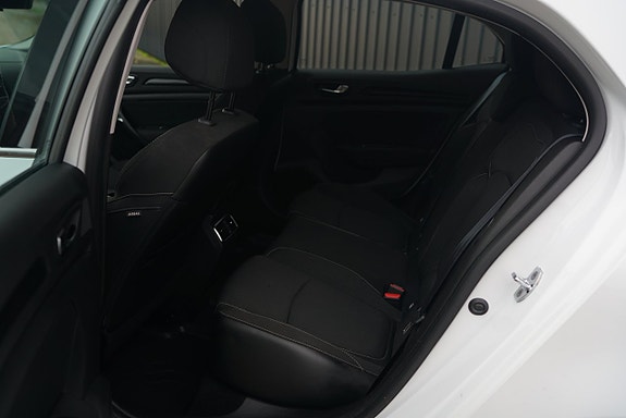 Renault Megane 9 of 16