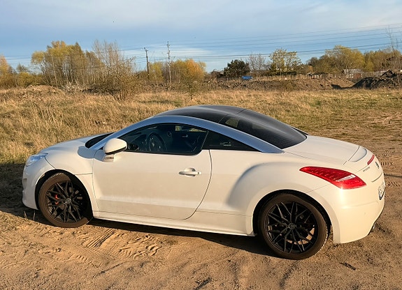 Peugeot RCZ 2 of 2