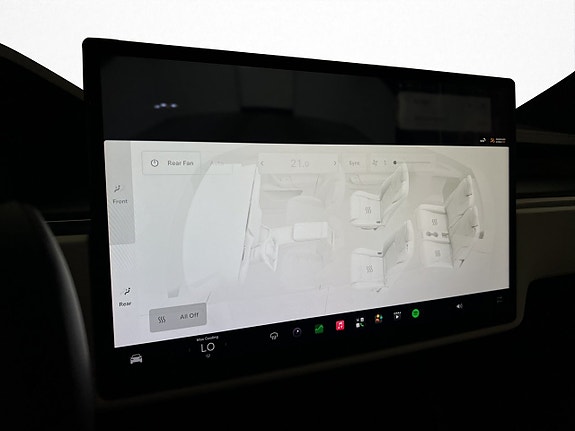 Tesla Model X 27 of 30